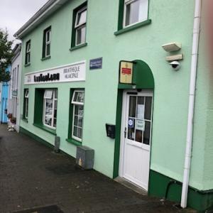 Clifden Library